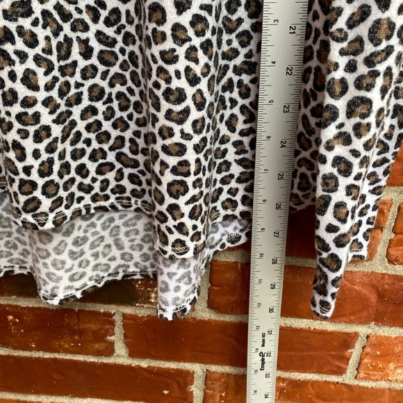 Old Navy Womens 2X White Cheetah Animal Print Soft Lounge Sweater Top - Picture 7 of 8